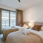 Huswell - Beautiful Overlooking The Marina 公寓